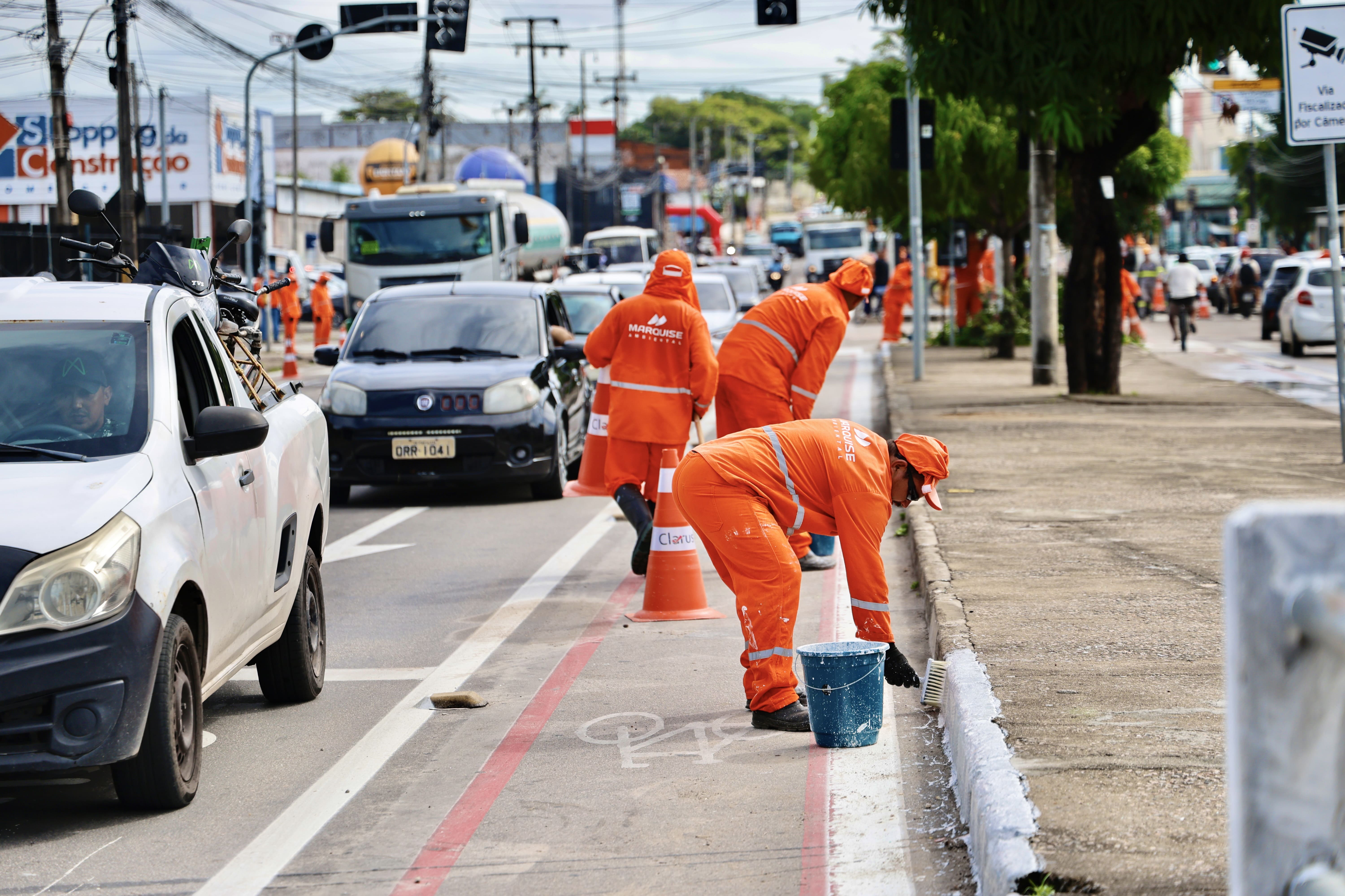 Os dados foram divulgados durante o acompanhamento de um mutirão de limpeza na Avenida Osório de Paiva, no trecho entre os bairros Canindezinho e Bom Jardim